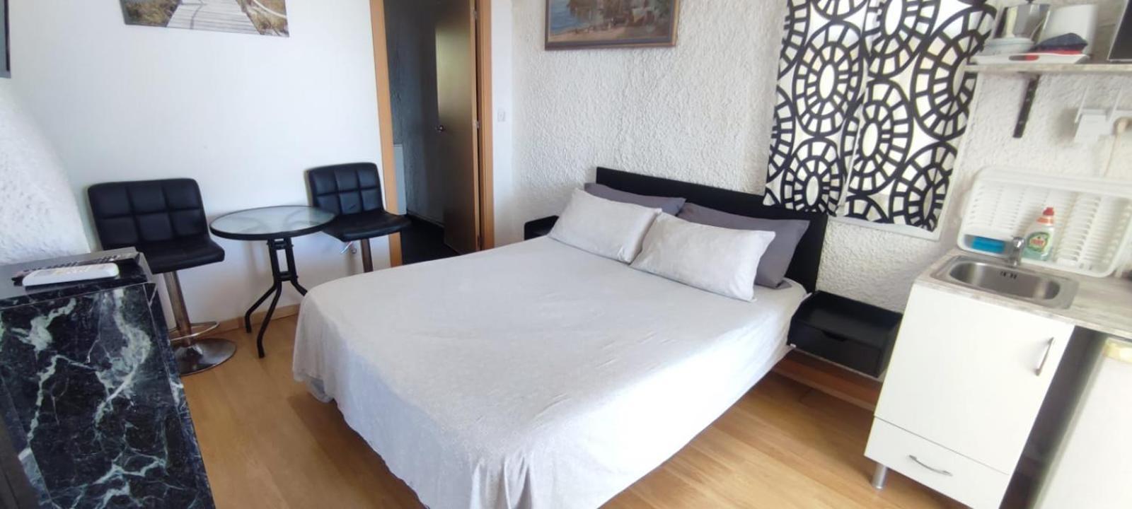 Hostal Bluemar Almería Exterior foto